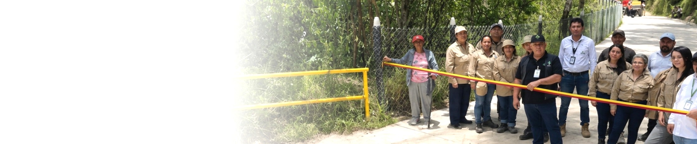 SENA Santander entrega 30 m de placahuella en vereda de California